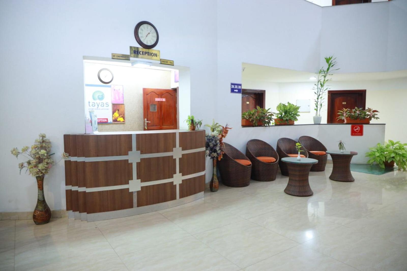 Hotel Tayas Trippapur Buitenkant foto