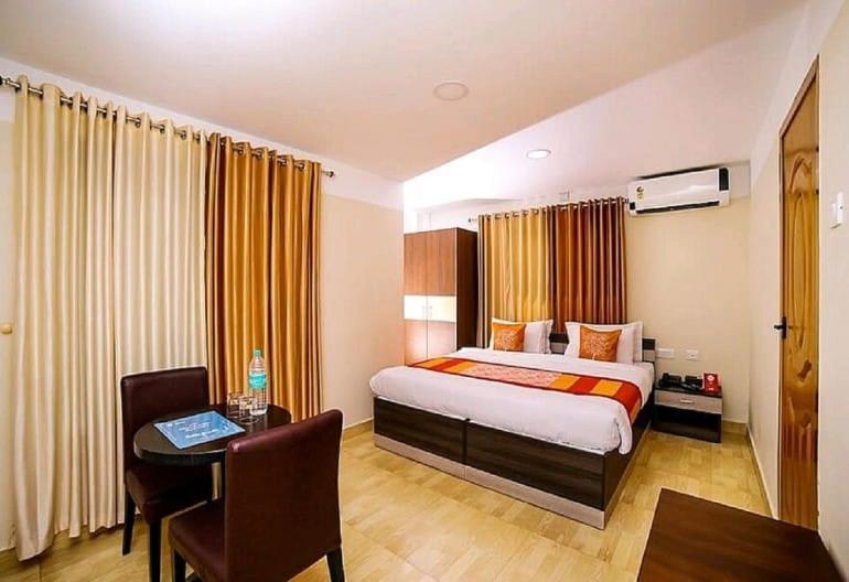 Hotel Tayas Trippapur Buitenkant foto