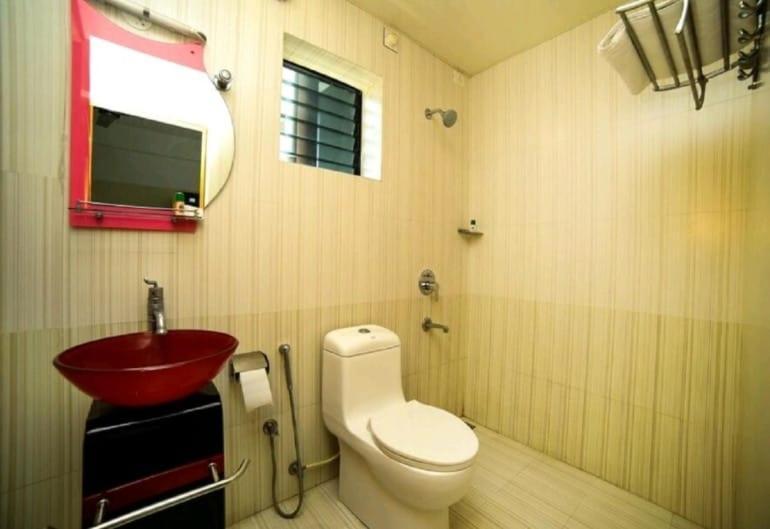 Hotel Tayas Trippapur Buitenkant foto